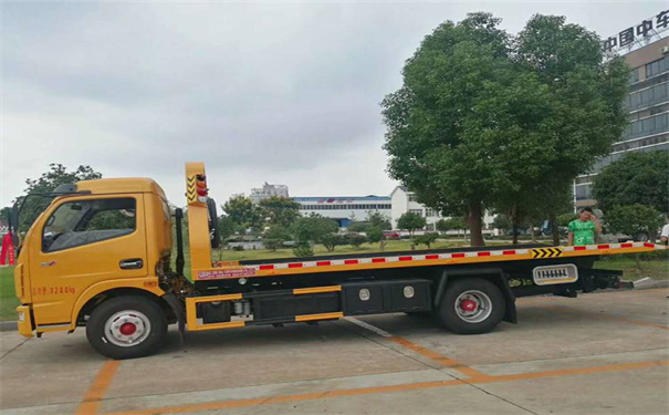 日喀则定远24小时拖车救援电话号码，定远道路救援公司怎么收费的